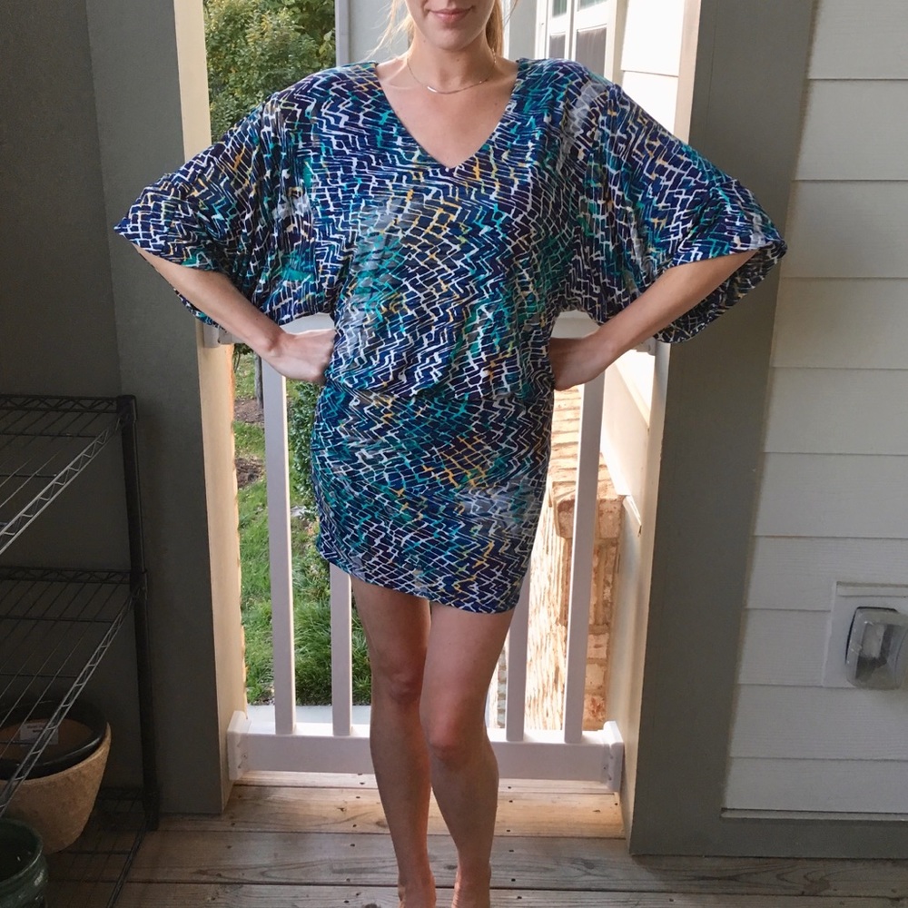 SALE! Laundry by Shelli Segal Statement Dress